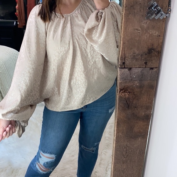 1.4.3 Story out of office oatmeal leopard print top new with tags size medium - Picture 3 of 8